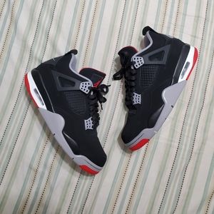 Jordan retro 4 bred 2019